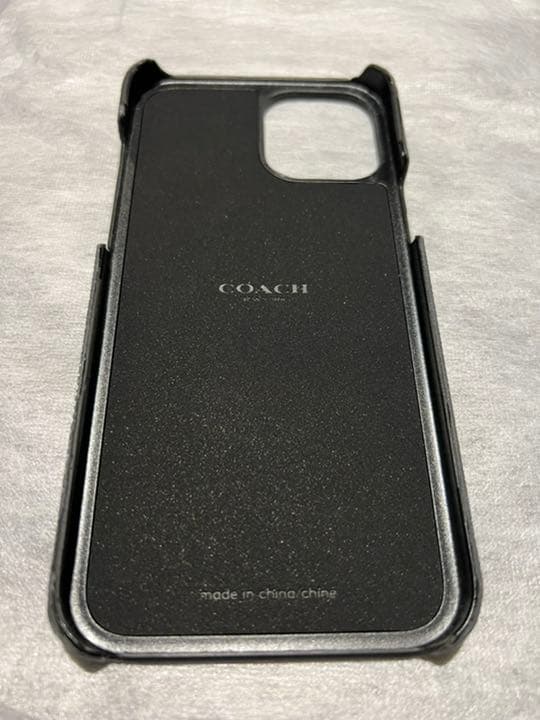 iPhone ケース ブラック