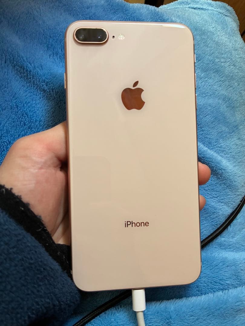 Apple iPhone 8 Plus ゴールド 64GB 本体のみ
