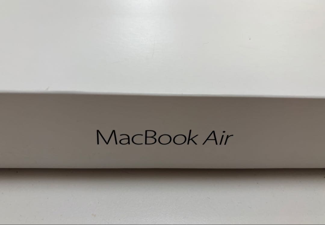 【箱付き】MacBook Air(13インチ,2017)
