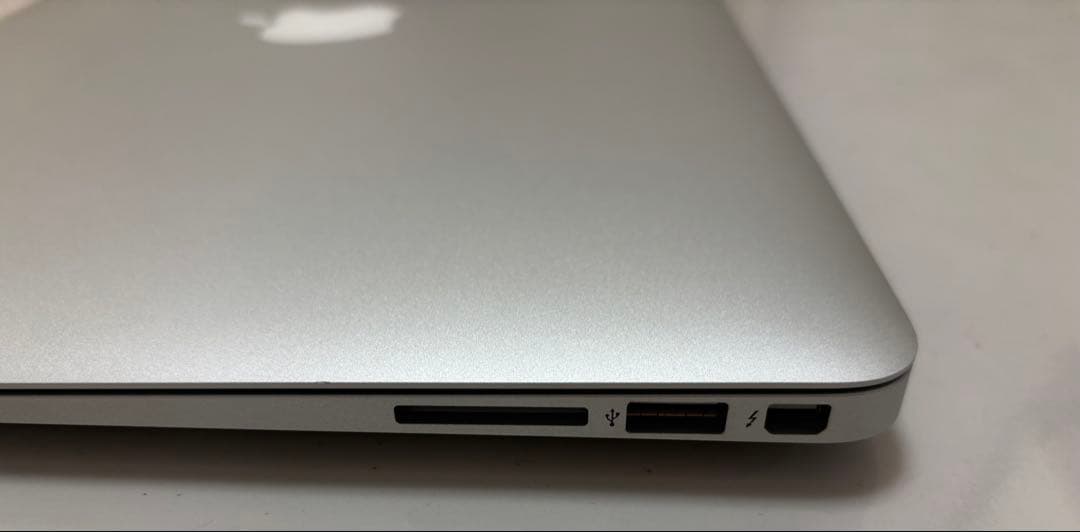 【箱付き】MacBook Air(13インチ,2017)
