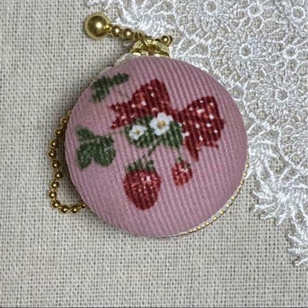 マカロンケース　コーディロイピンク　いちご18 マカロンポーチ