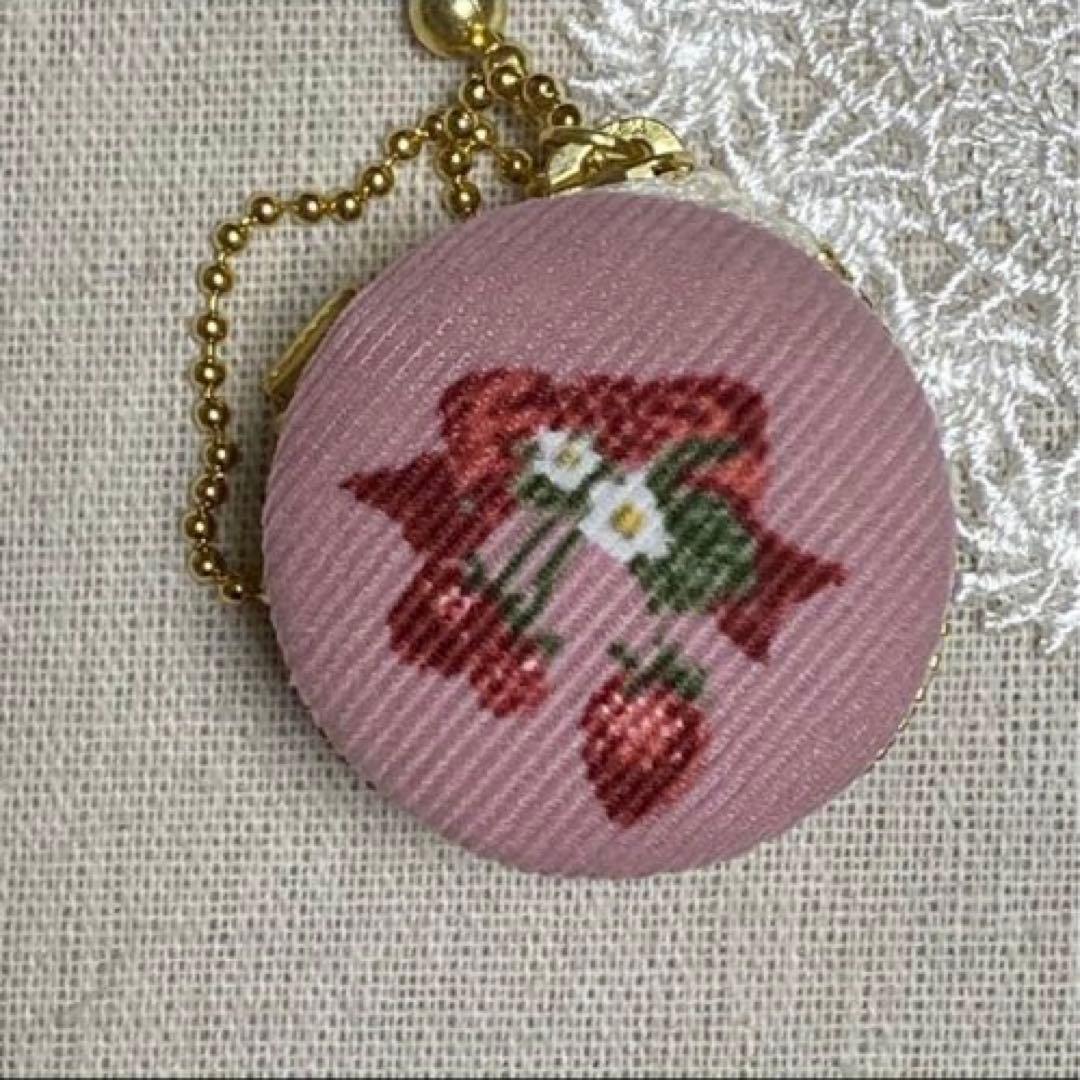 マカロンケース　コーディロイピンク　いちご18 マカロンポーチ