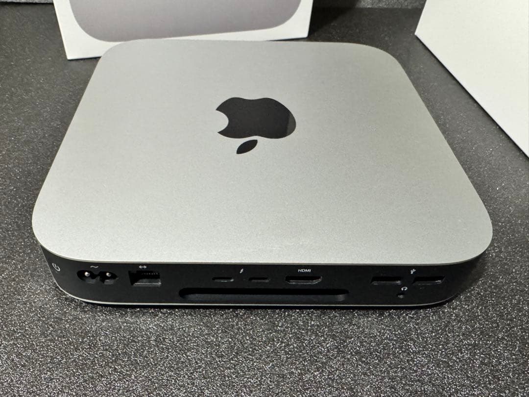 Apple Mac mini シルバー 本体　マジックトラックパッド付