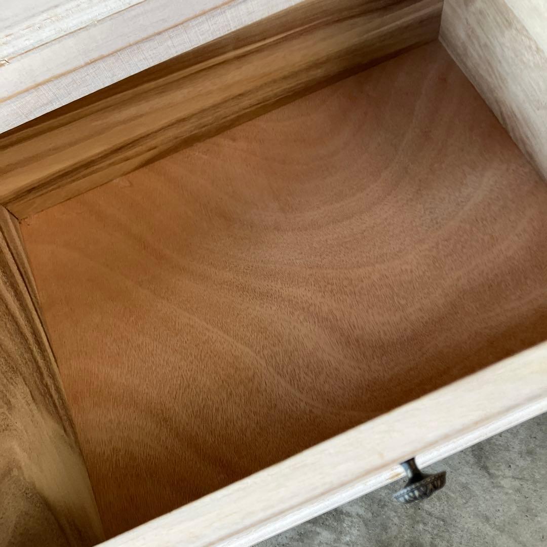 ホワイト 木製チェスト 4段 軽量 アンティークパーツ 小タンス