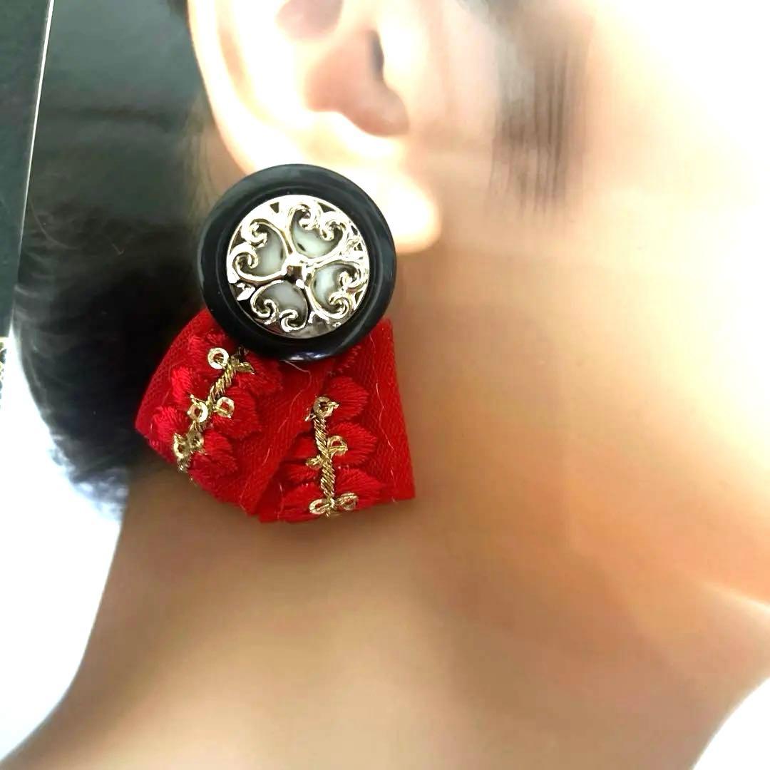 ⭐️ ハンドメイドピアス ピアス ハンドメイドイヤリング イヤリング インド刺繍