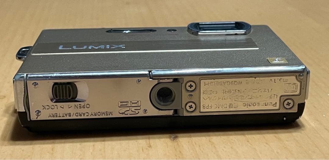 LUMIX カメラ 表示文字剥がれあり