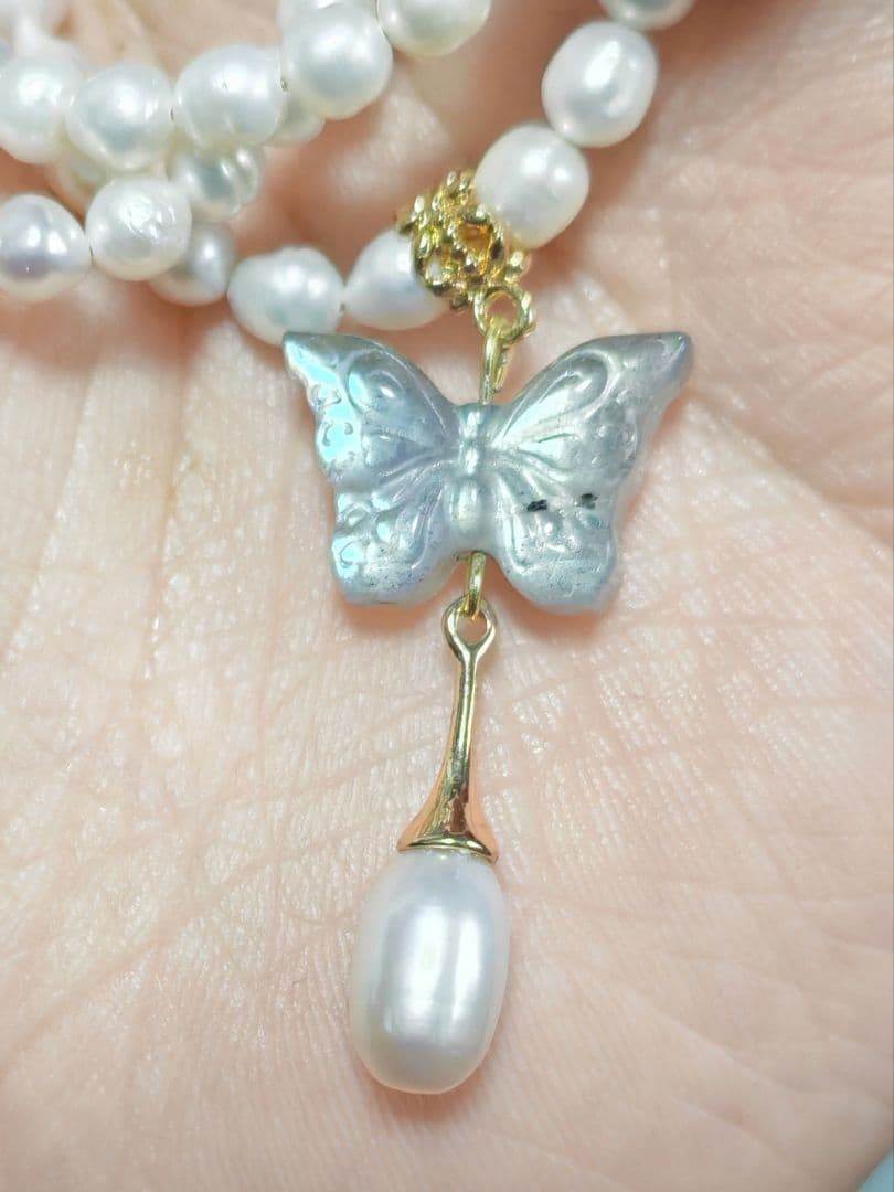 极美品♥天然石 天然淡水パールラブラドライト 彫刻 蝶♥ネックレス 強光沢感