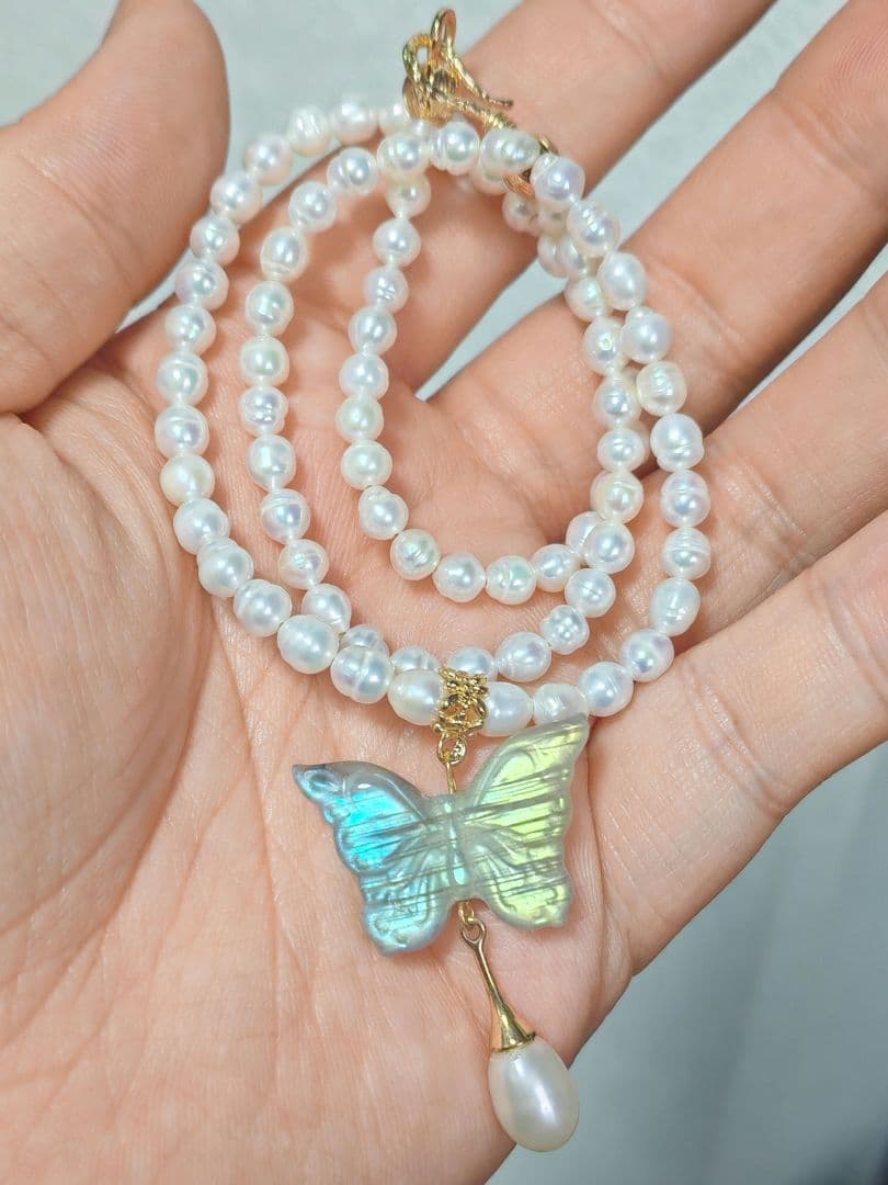 极美品♥天然石 天然淡水パールラブラドライト 彫刻 蝶♥ネックレス 強光沢感