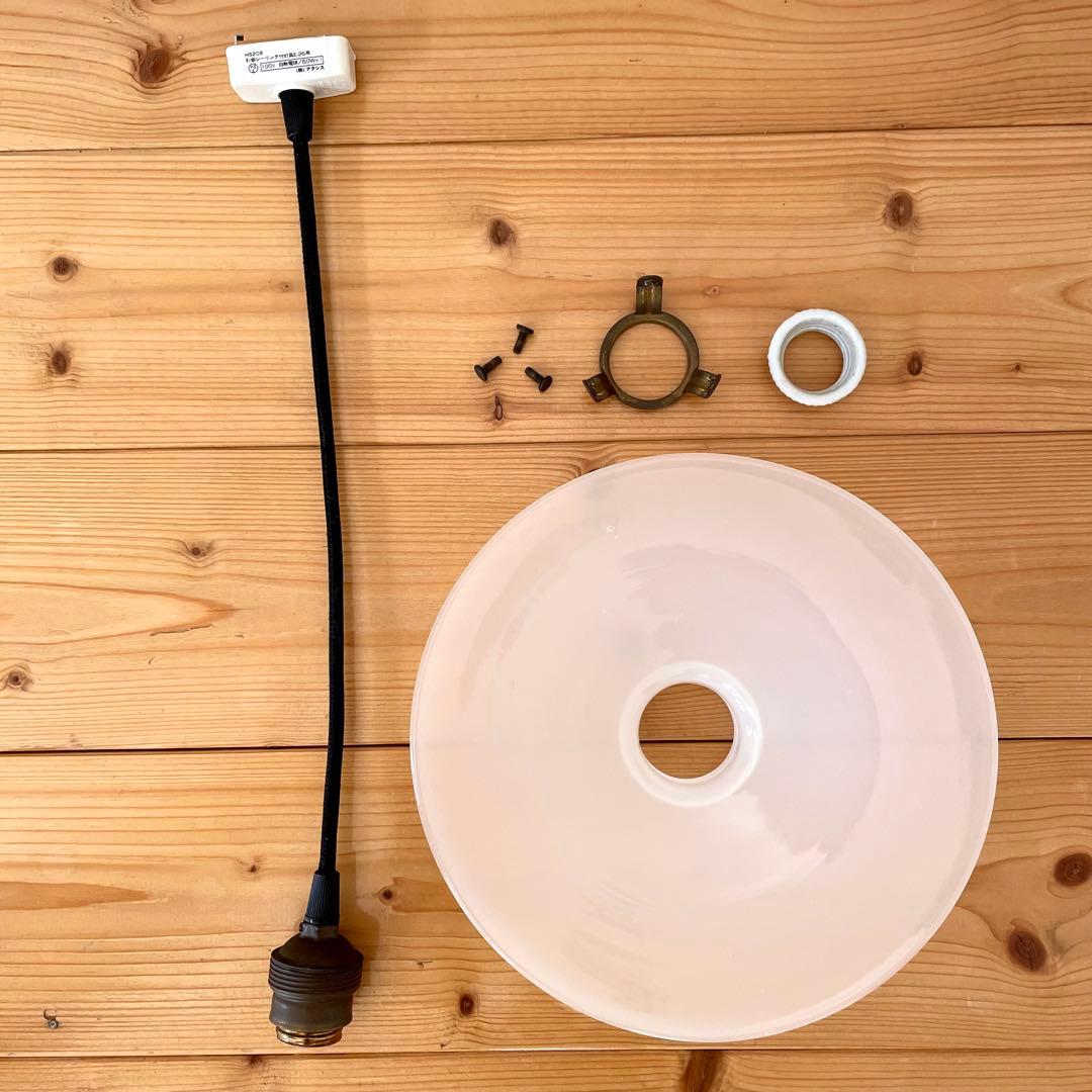 ペンダントライト　ミルクガラス製　昭和レトロ　23cm