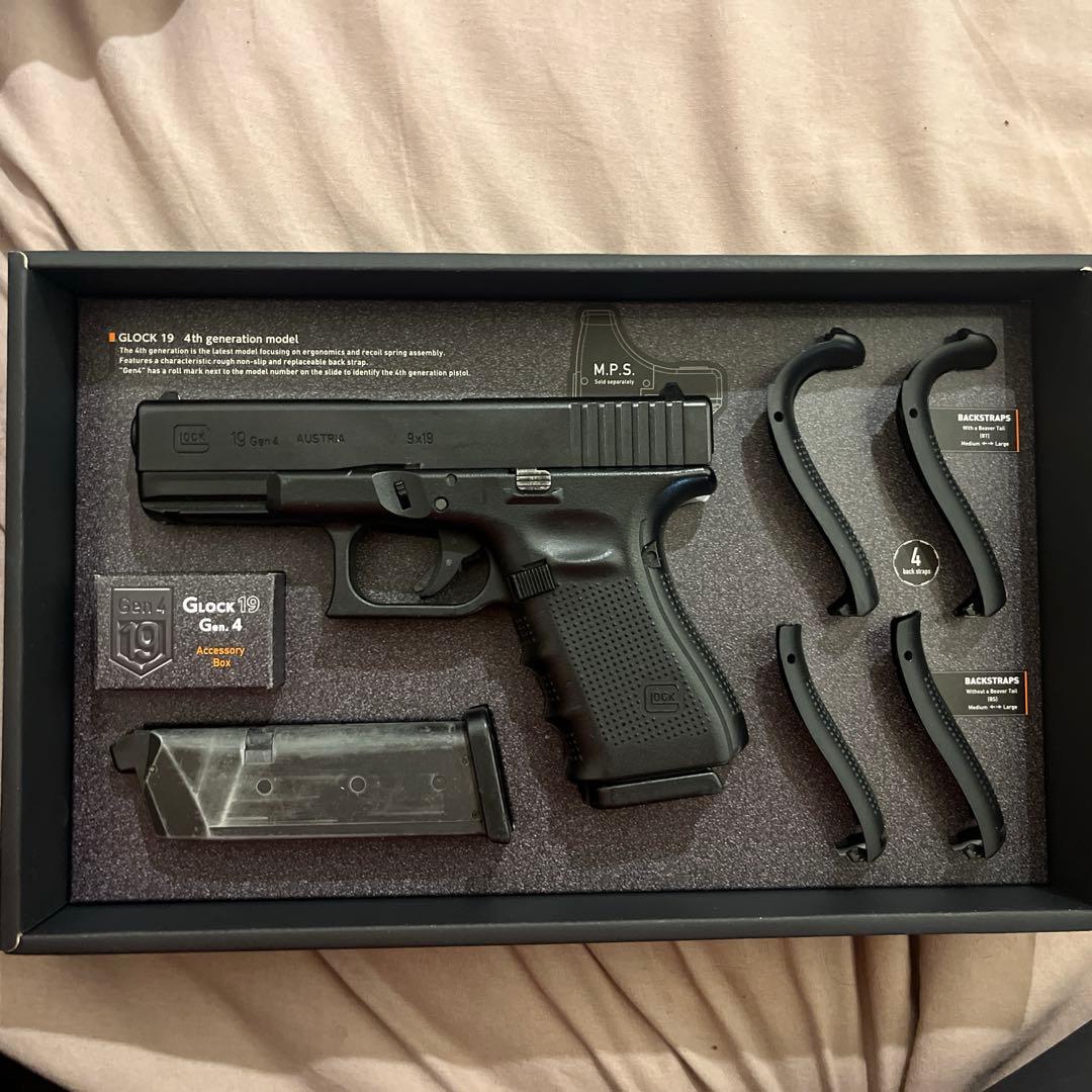 東京マルイ　グロック19 gen4 ホルスターセット
