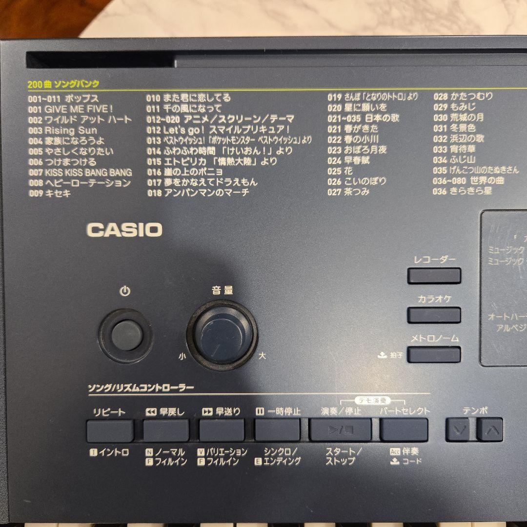 CASIO LK-215 電子キーボード 光ナビゲーション 61鍵