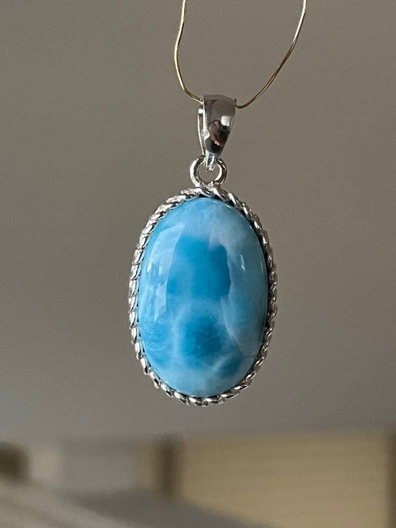 天然石☆高品質！ラリマーオーバル型ペンダントトップ☆ワク付き☆濃いブルーが美しい