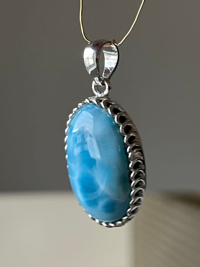 天然石☆高品質！ラリマーオーバル型ペンダントトップ☆ワク付き☆濃いブルーが美しい