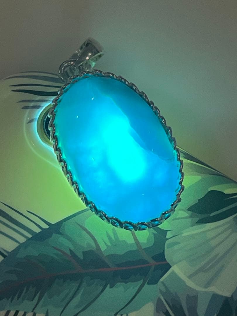 天然石☆高品質！ラリマーオーバル型ペンダントトップ☆ワク付き☆濃いブルーが美しい