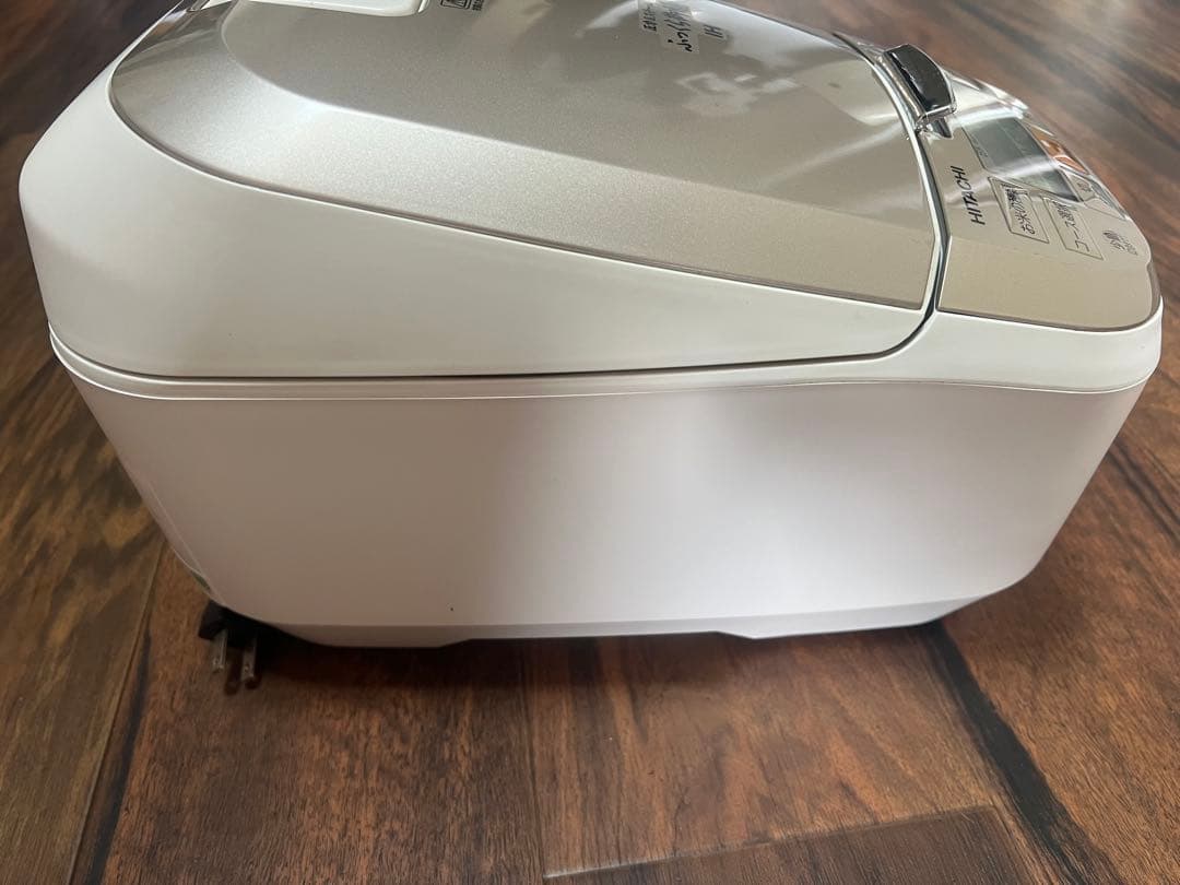 2022年製 日立　ジャー炊飯器　5.5合炊き　RZ-TS105M
