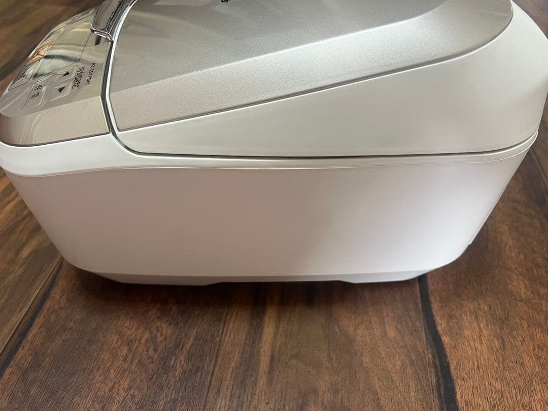 2022年製 日立　ジャー炊飯器　5.5合炊き　RZ-TS105M