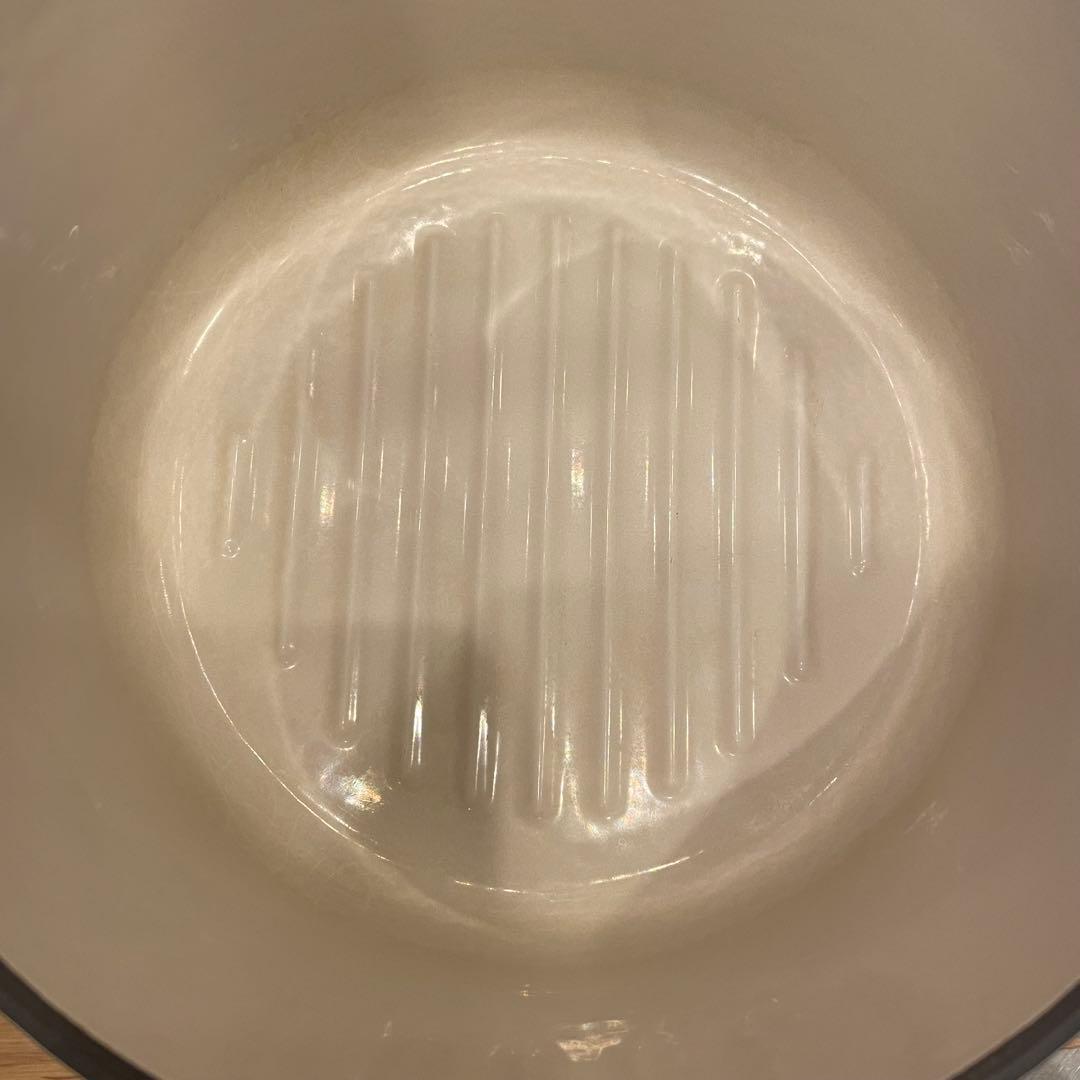 【美品】バーミキュラ 無水鍋 ホーロー鍋 22㎝ ストーン