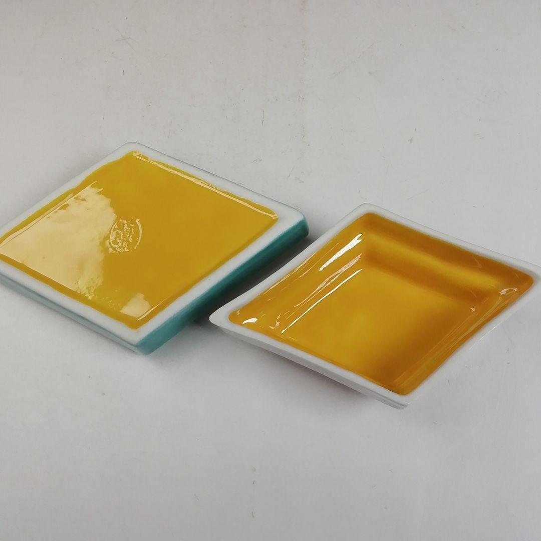 Ｗ２８２　香合　『菱餅　香合』『高野昭阿弥 造』　共箱　茶道具