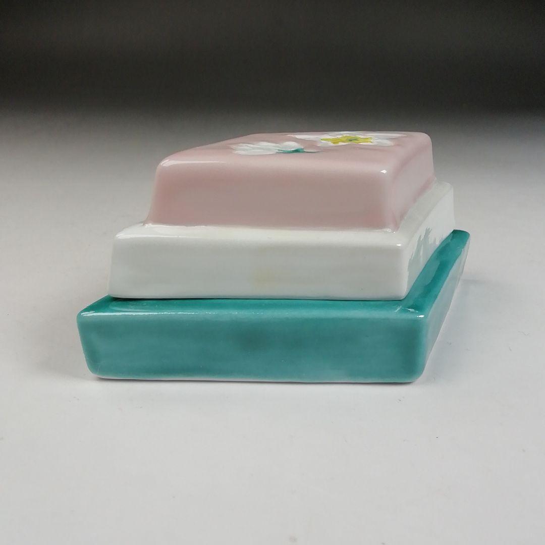 Ｗ２８２　香合　『菱餅　香合』『高野昭阿弥 造』　共箱　茶道具