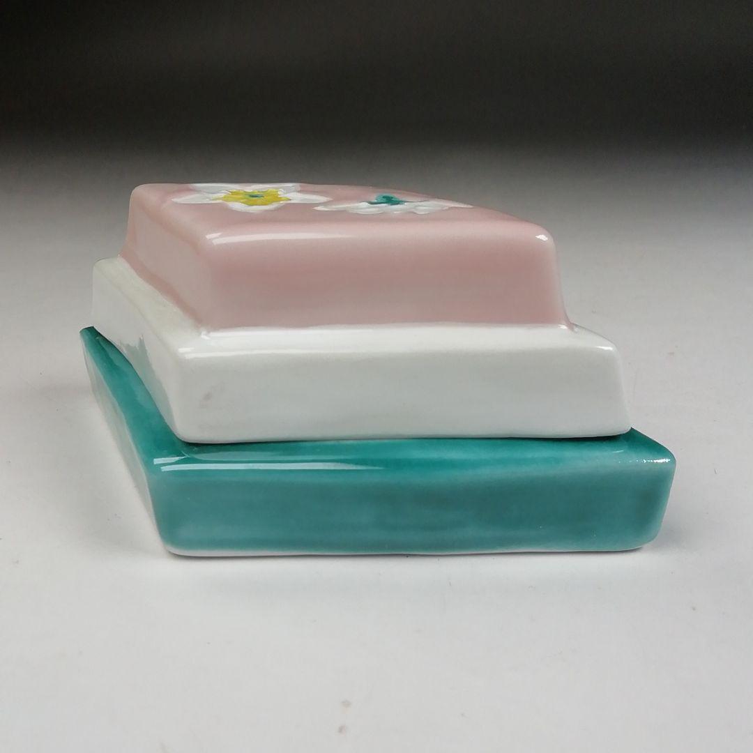 Ｗ２８２　香合　『菱餅　香合』『高野昭阿弥 造』　共箱　茶道具