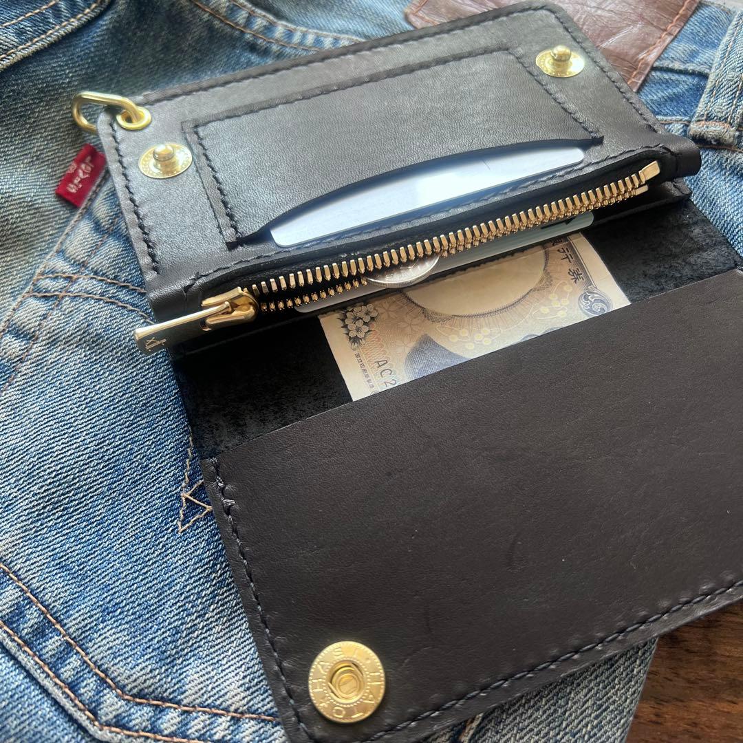 姫路レザー トラッカーウォレット ミドル 黒 ツヤ クロコ型押し