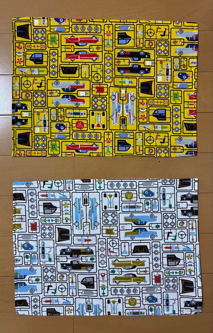 確認用　　プラモデルカー　ちょっと小さめランチマット　2枚セット　ハンドメイド