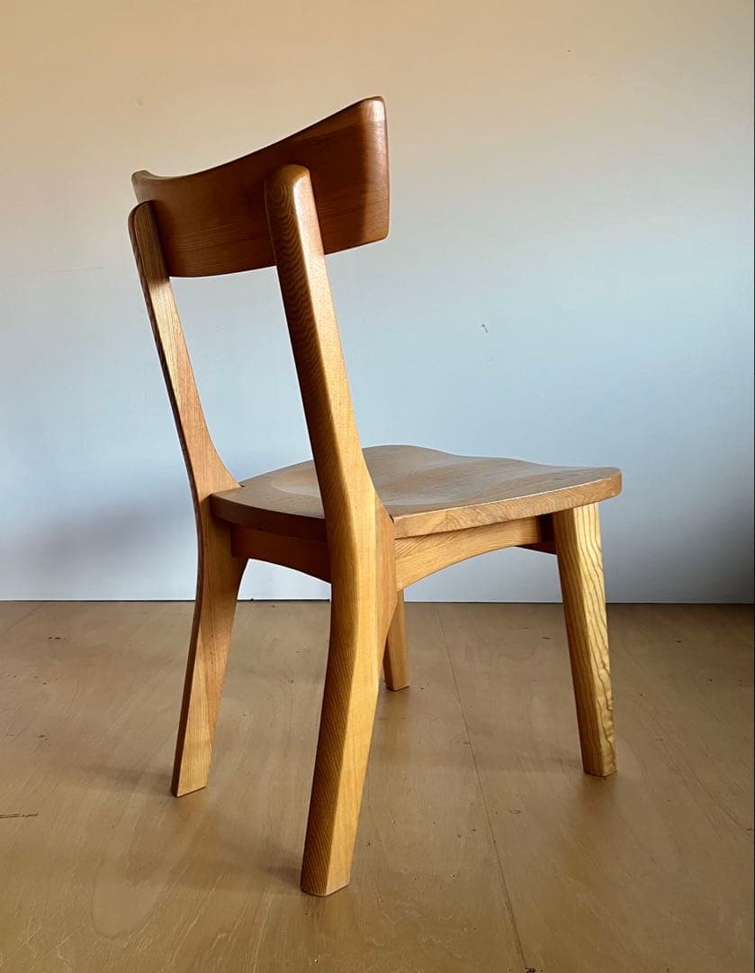 無垢材の椅子 タモ無垢材