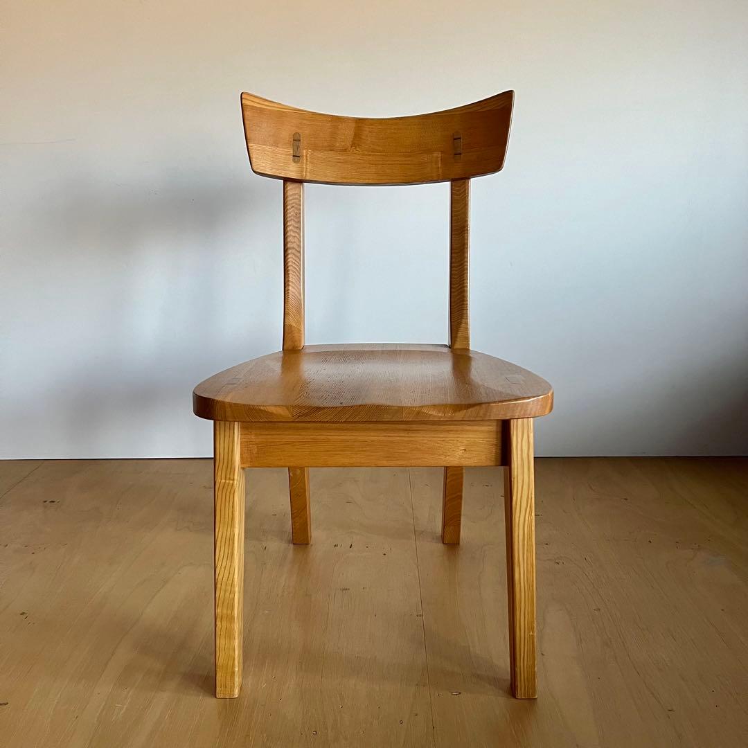 無垢材の椅子 タモ無垢材