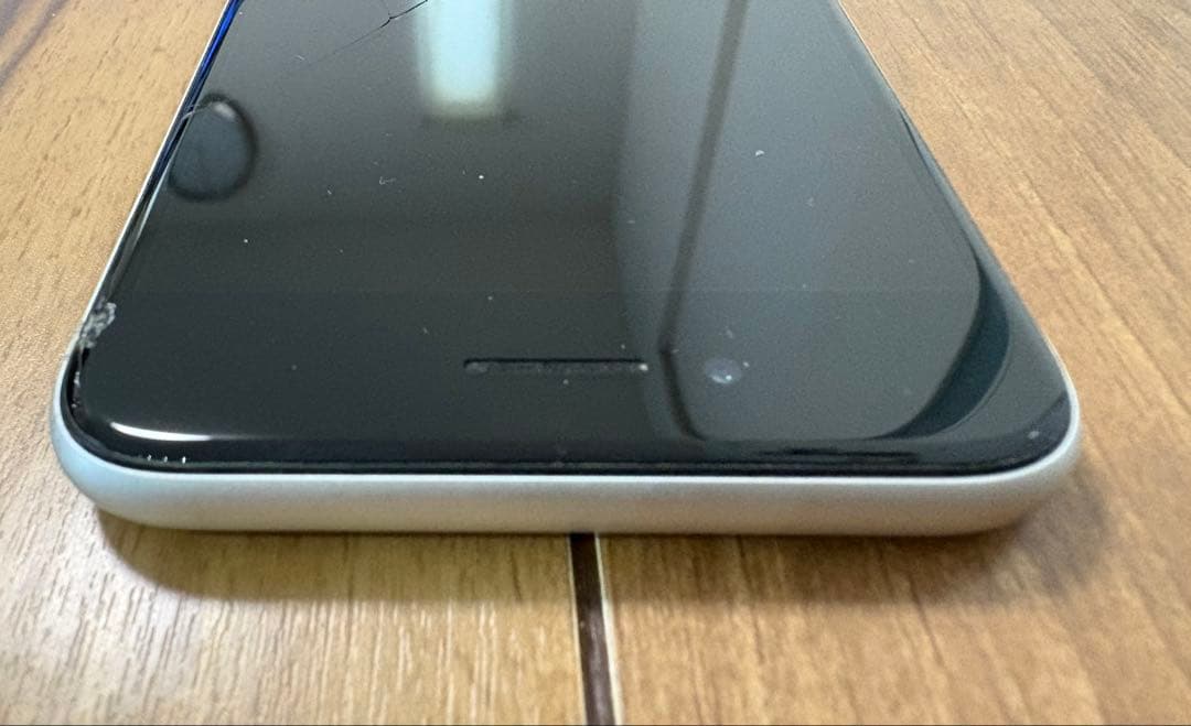 セール価格 iPhoneSE2 第二世代 128GB SIMフリー ホワイト