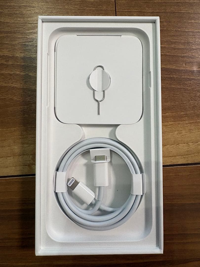 セール価格 iPhoneSE2 第二世代 128GB SIMフリー ホワイト