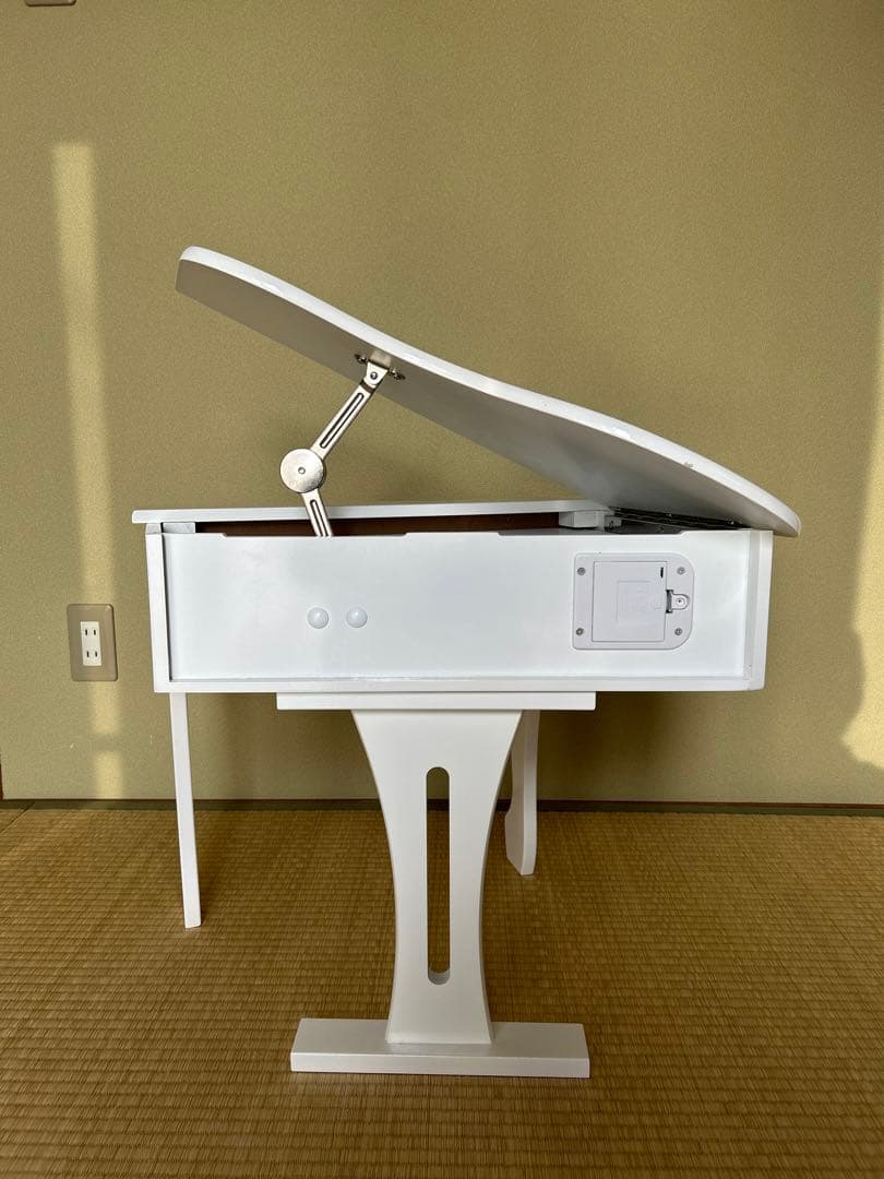 Hape ミニピアノ ホワイト