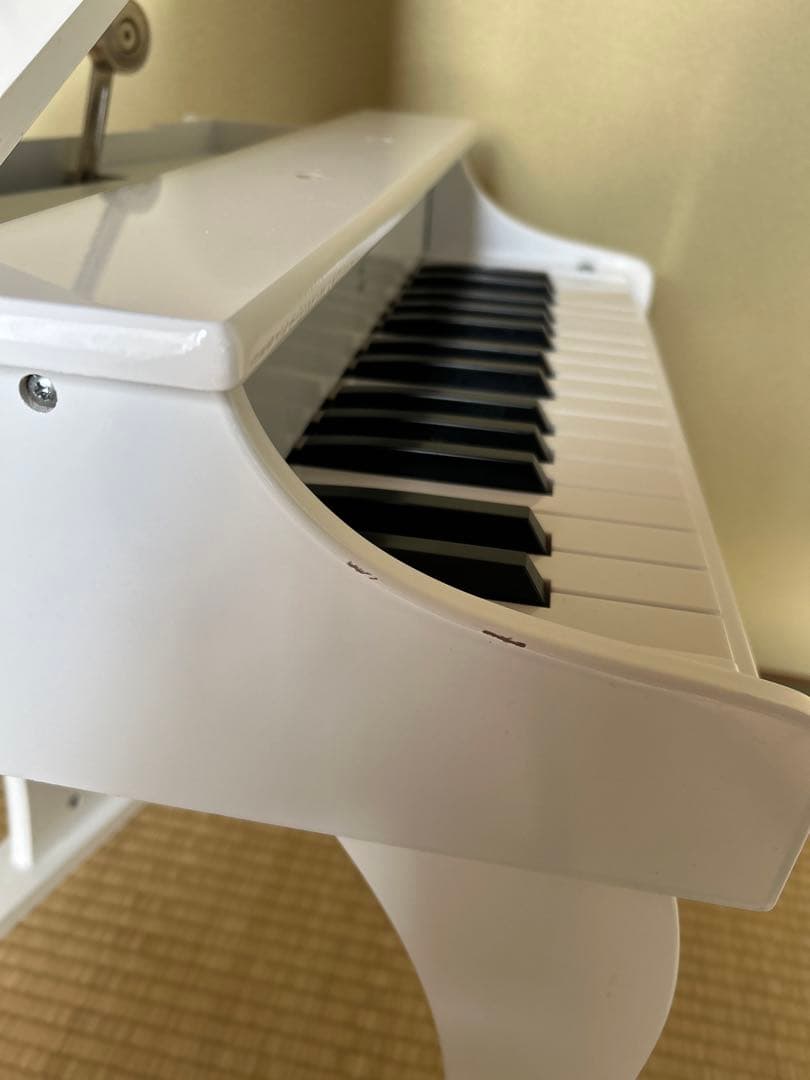 Hape ミニピアノ ホワイト