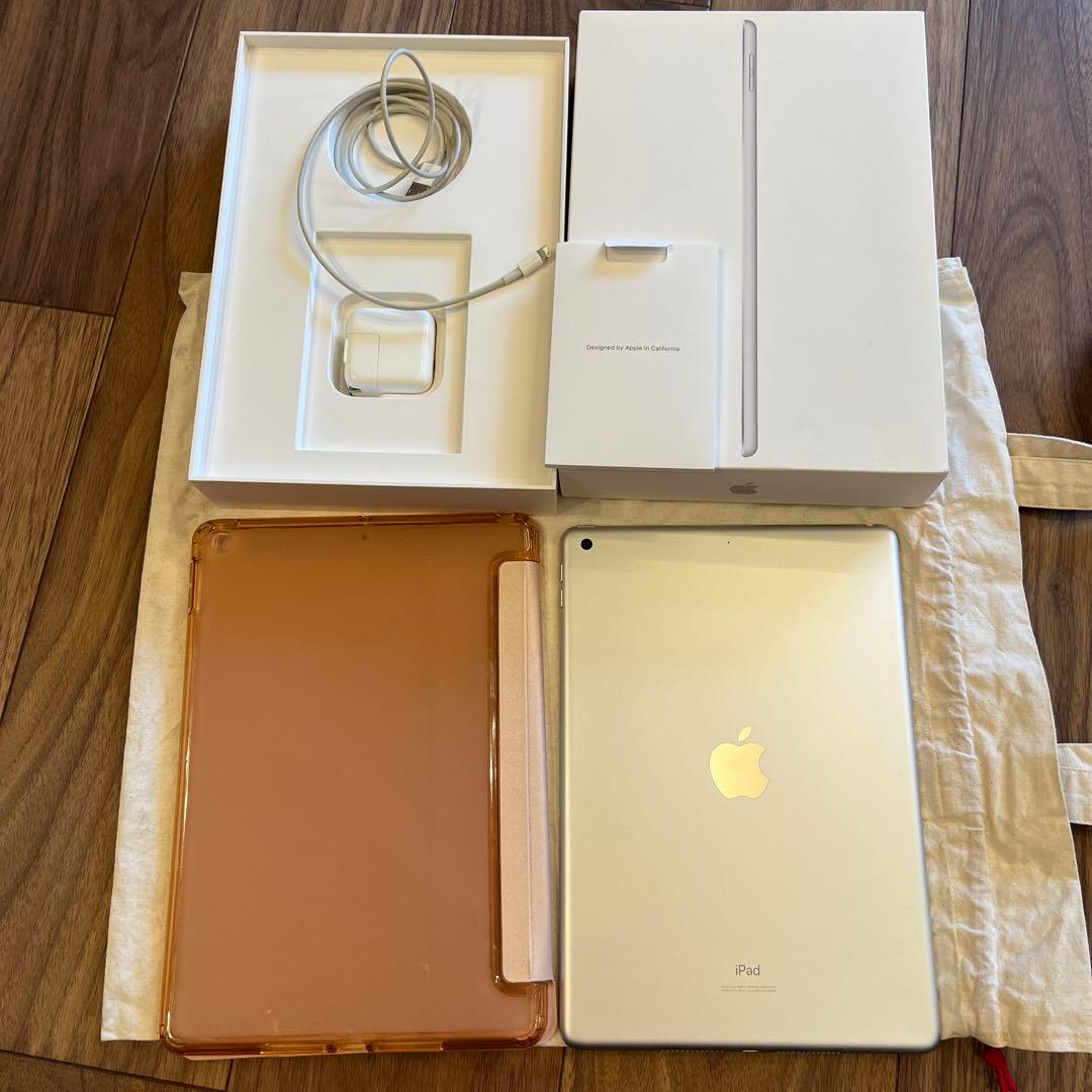iPad 第七世代　シルバー