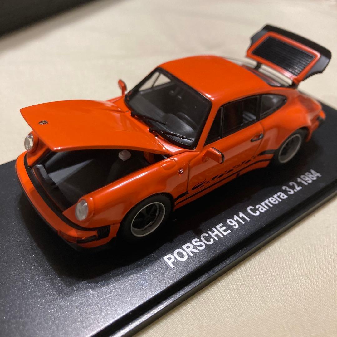 京商 1/43 ポルシェ 911 カレラ 3.2 1984 オレンジ