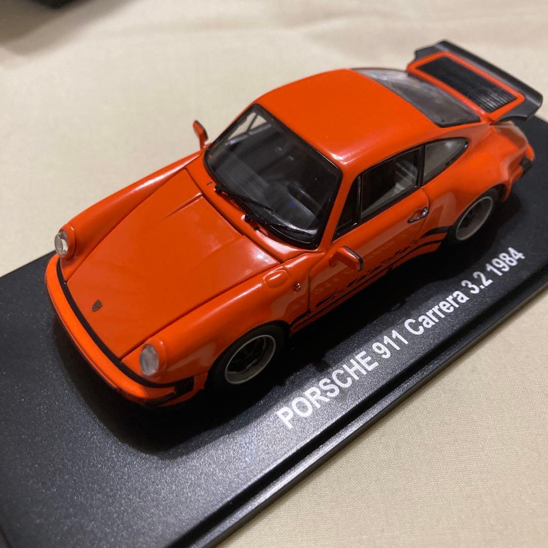 京商 1/43 ポルシェ 911 カレラ 3.2 1984 オレンジ