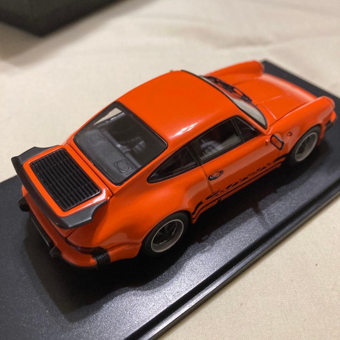 京商 1/43 ポルシェ 911 カレラ 3.2 1984 オレンジ
