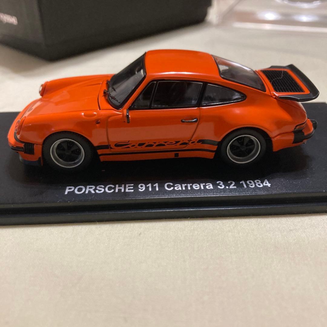 京商 1/43 ポルシェ 911 カレラ 3.2 1984 オレンジ
