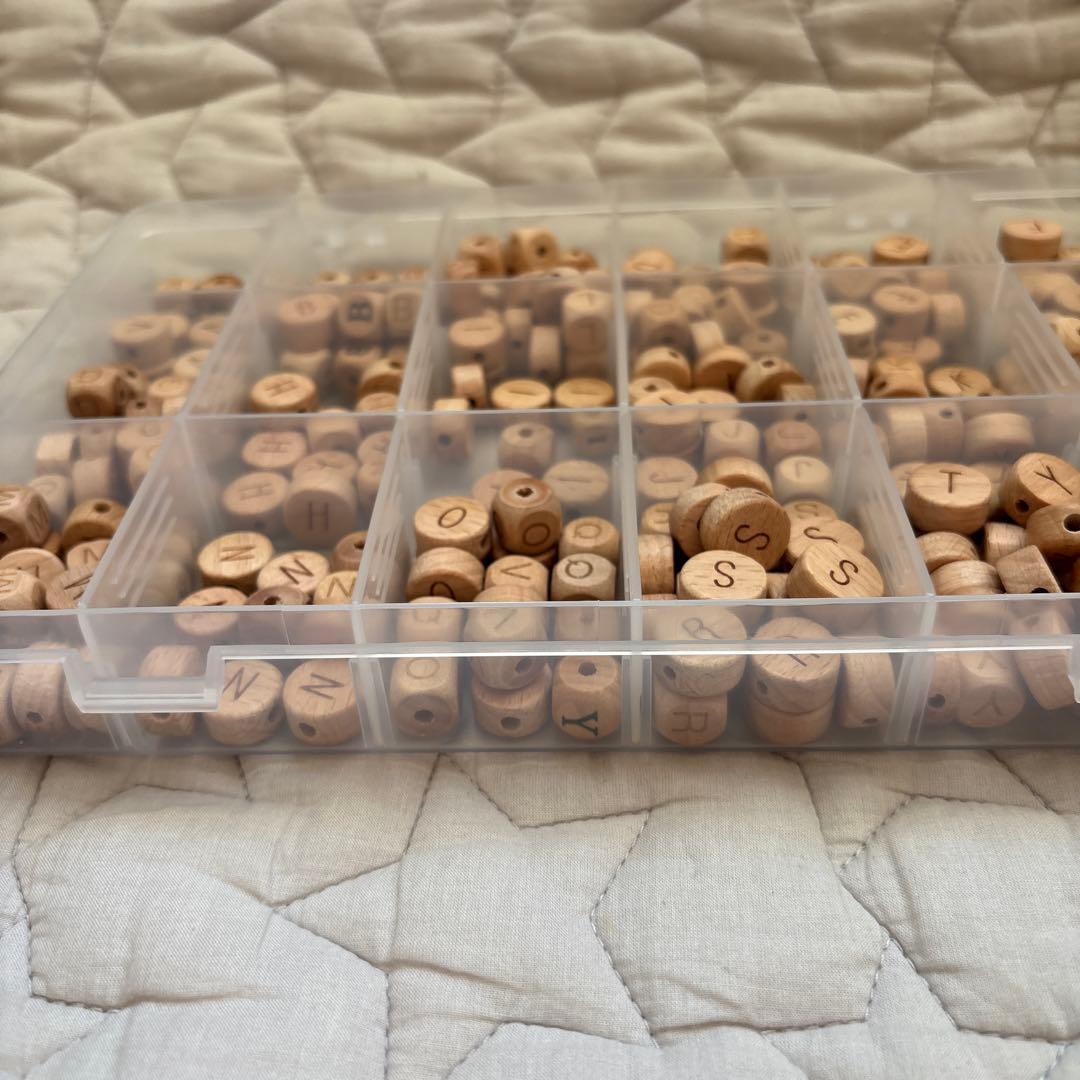 ウッドビーズ　イニシャルビーズ　その他　まとめ売りSALEハンドメイド資材