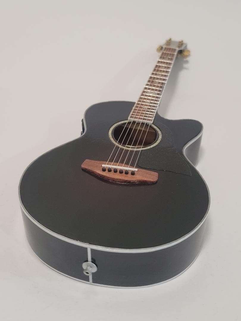 TEN　YAMAHA CPX900 MB　ミニチュアギター模型