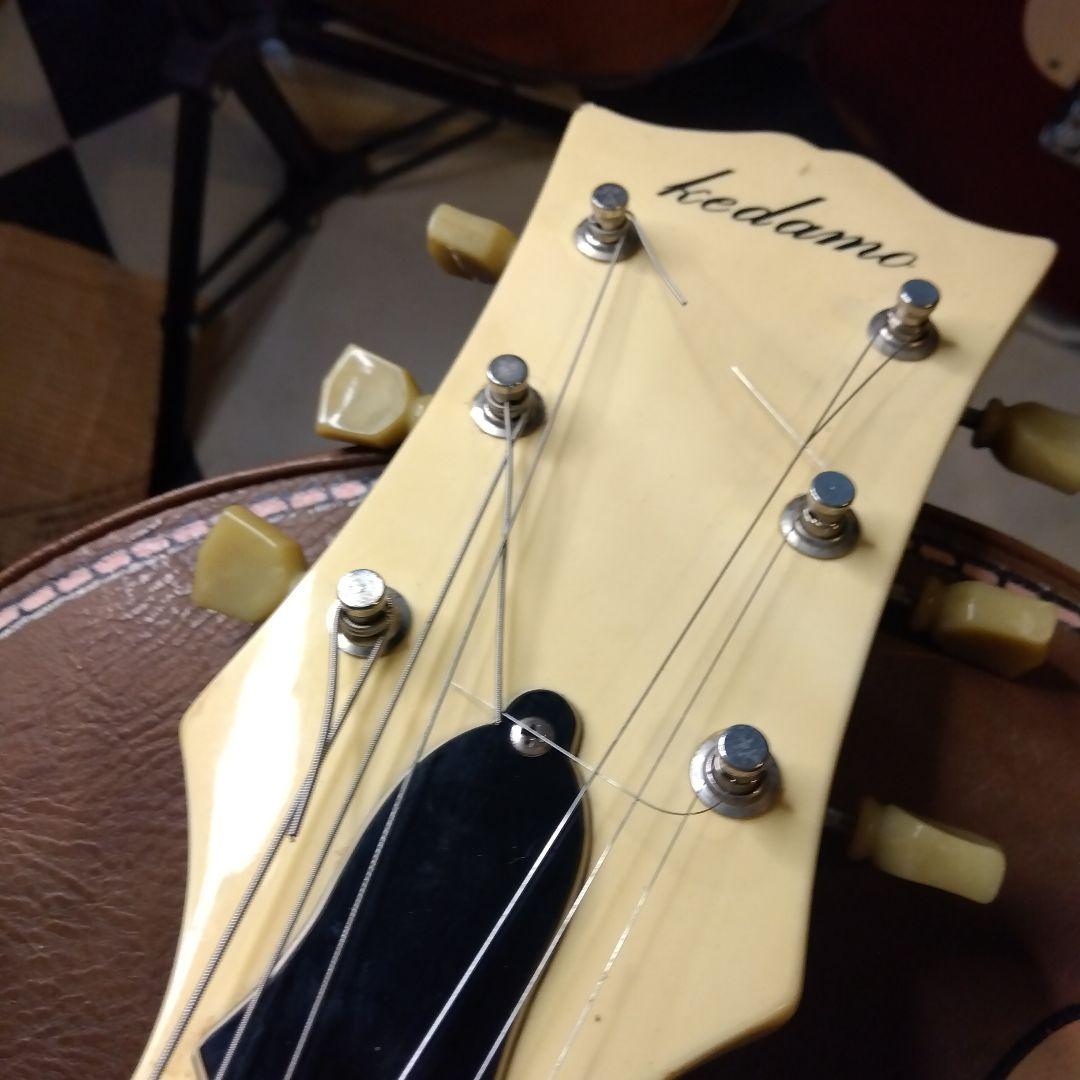 クリーム色 ＳＧ....エレキギター ハムバッカー