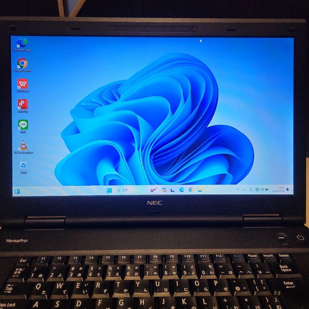 ⭐️お値下げ‼️　美品　ノートパソコン　薄型　大画面　NEC　SSD搭載