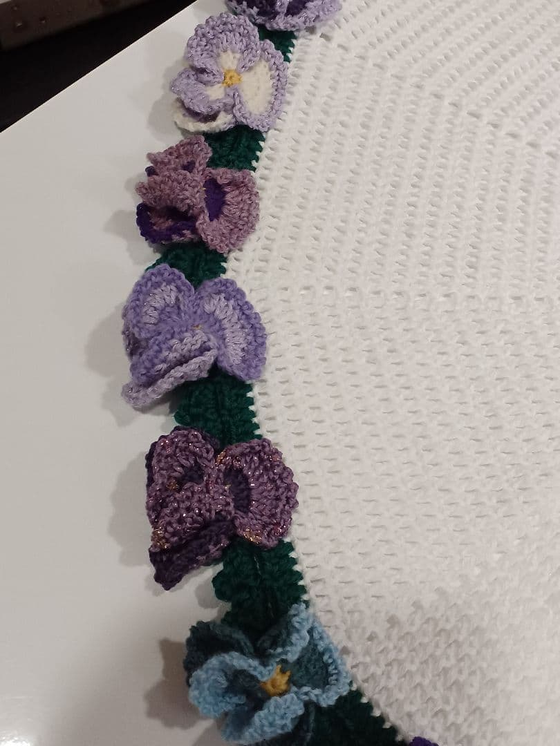 パンジーの　花束ブランケット　カシミア100%で温か