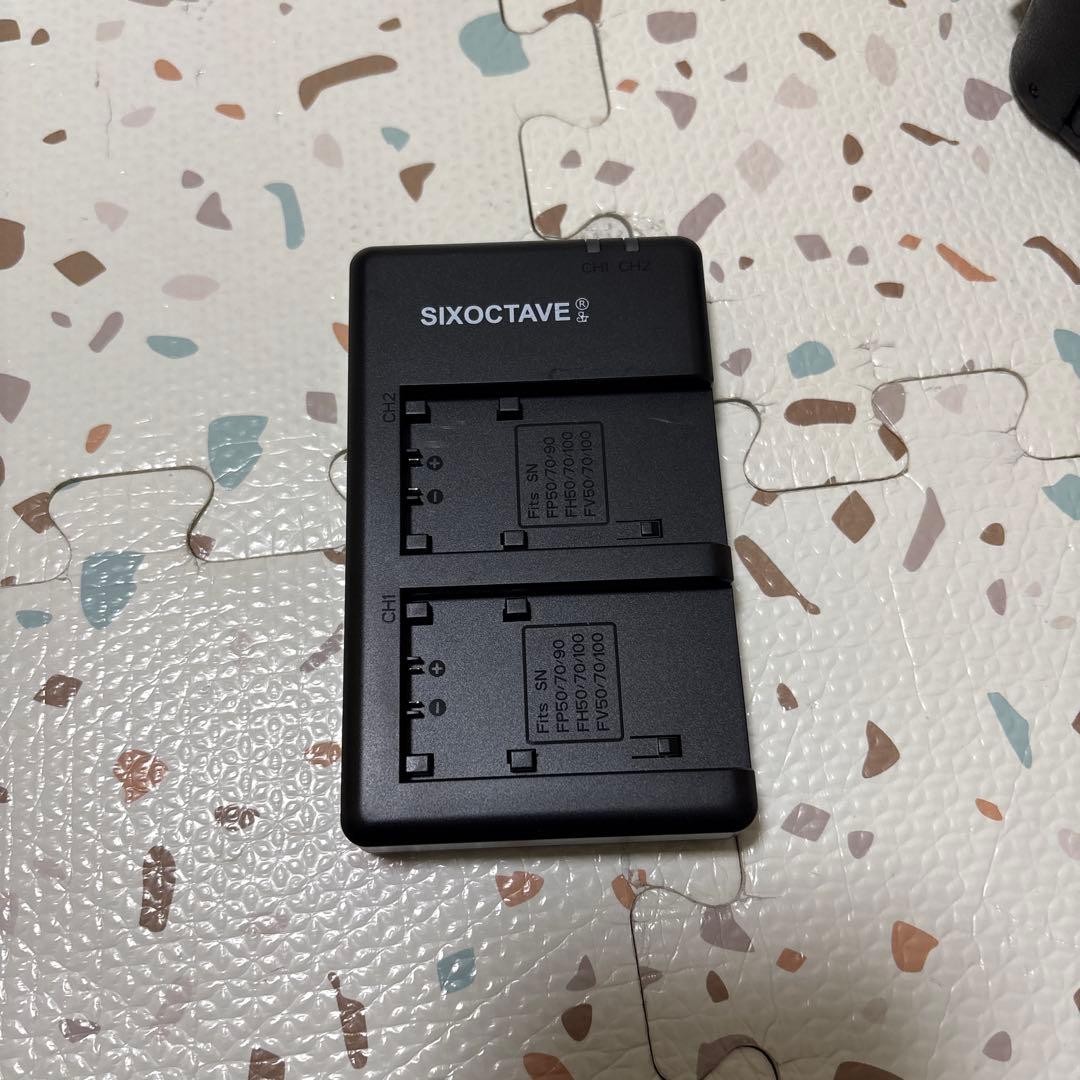 SONY α380 極美品　シャッター回数 4675 バッテリー　充電器　付属