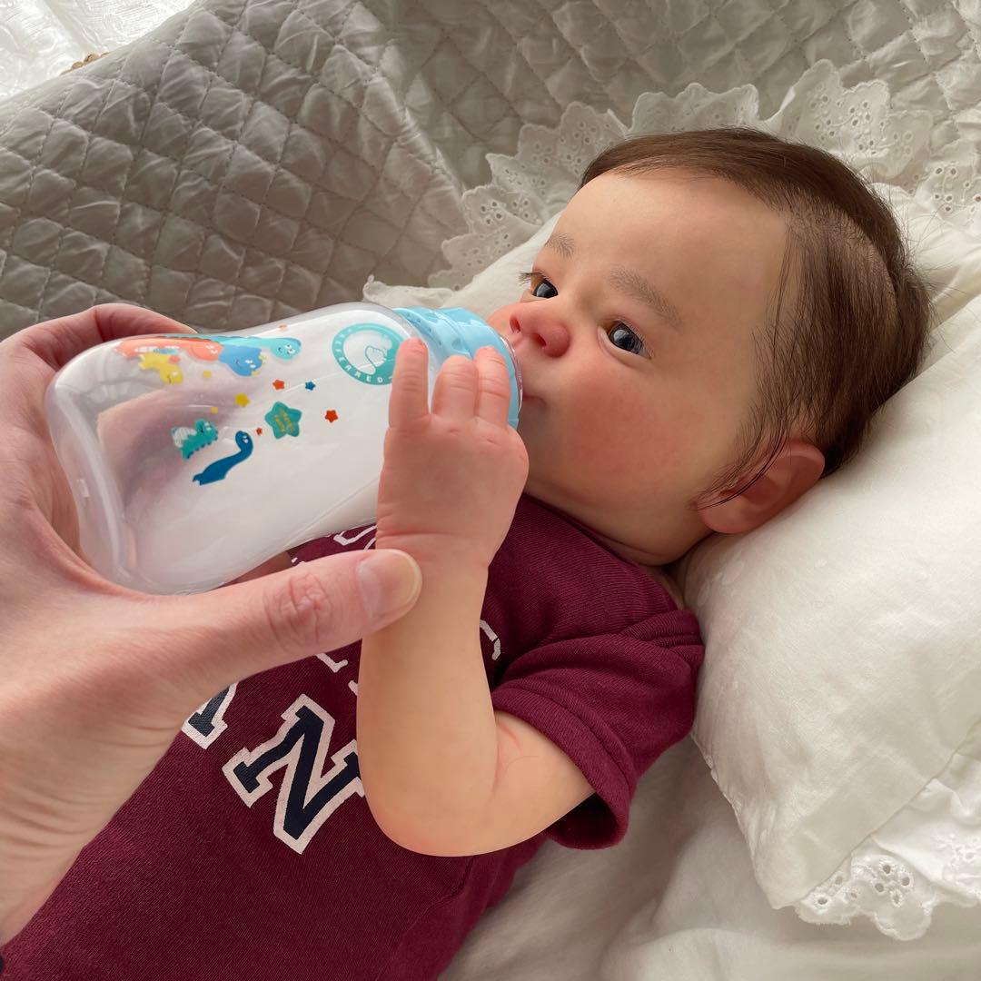 クリストファー　アウェイク　リボーンドール　人形　ドール　赤ちゃん　抱き人形