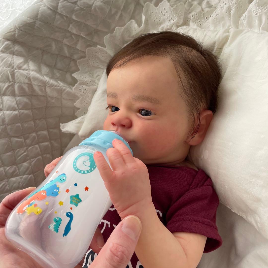 クリストファー　アウェイク　リボーンドール　人形　ドール　赤ちゃん　抱き人形