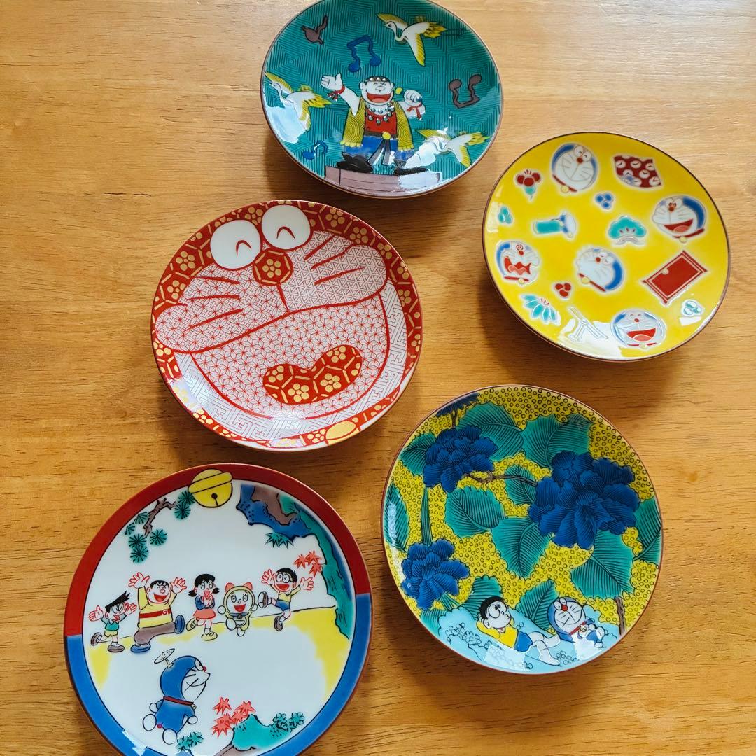 ドラえもん　九谷焼　5枚セット　箱付き　美品　未使用品