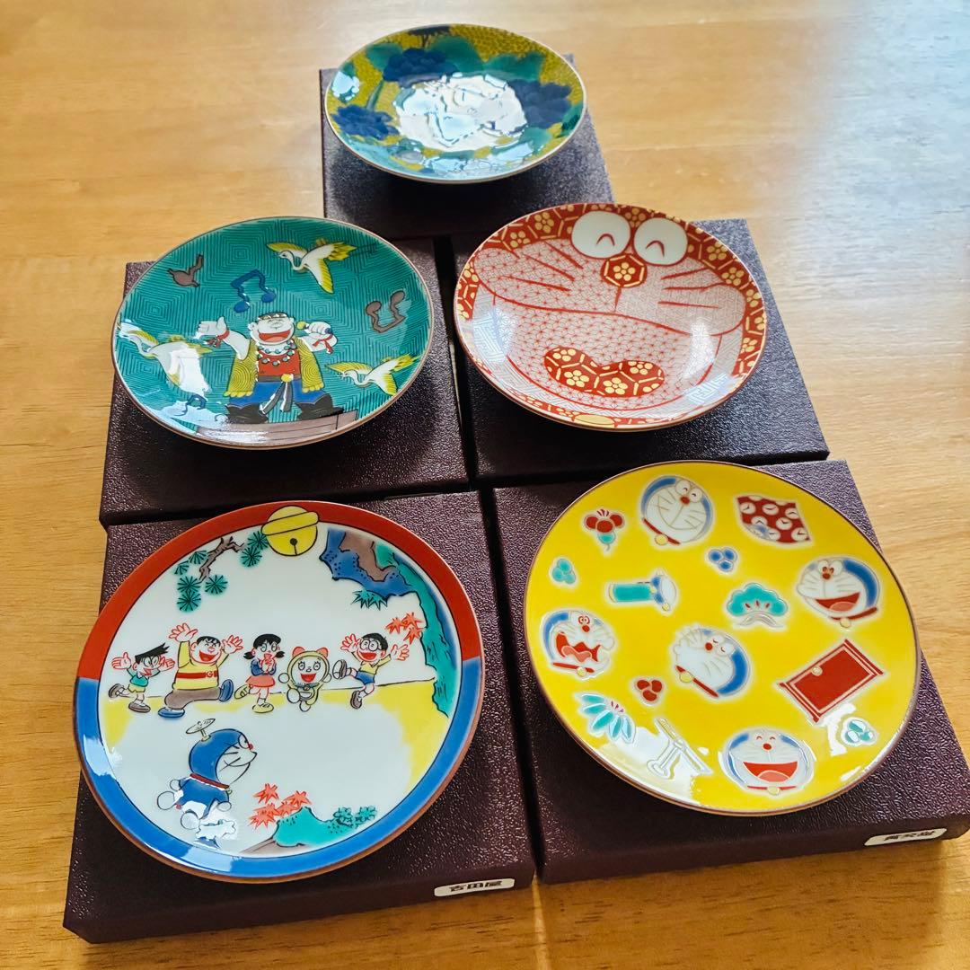 ドラえもん　九谷焼　5枚セット　箱付き　美品　未使用品