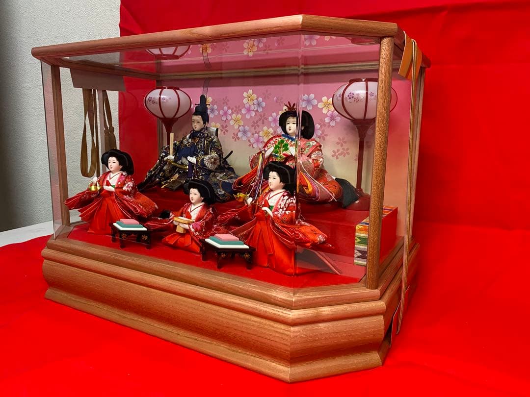 東京久月　雛人形五人飾りアクリルケース入り・間口約５２×奥行約３２×高さ約３５㎝