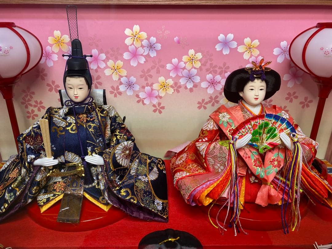 東京久月　雛人形五人飾りアクリルケース入り・間口約５２×奥行約３２×高さ約３５㎝