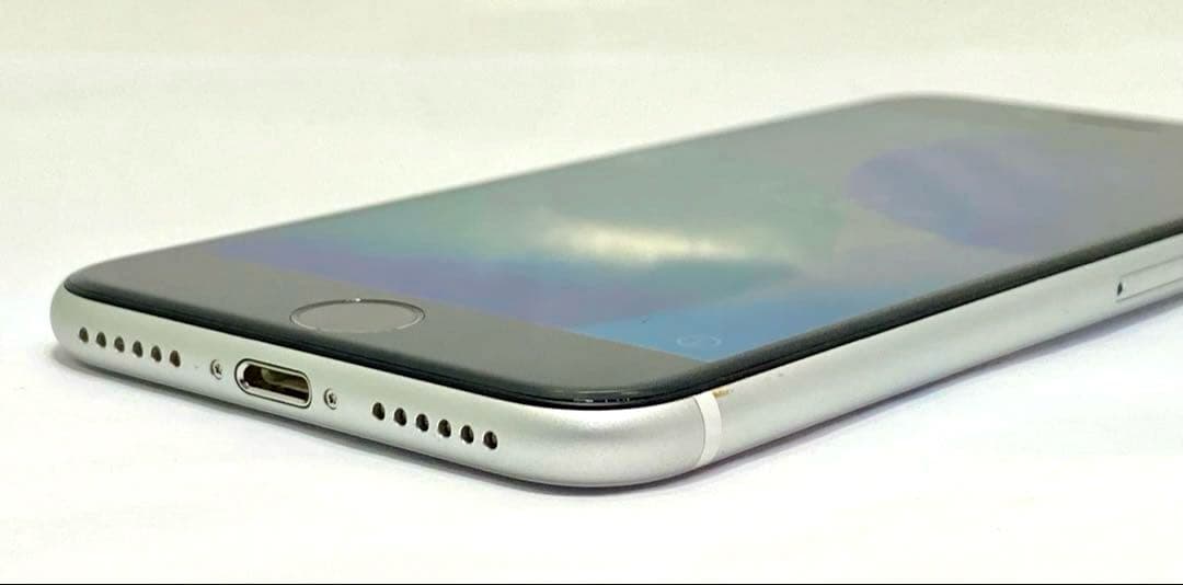 iPhone SE 第2世代 64GB ホワイト SIMロック解除済 93%